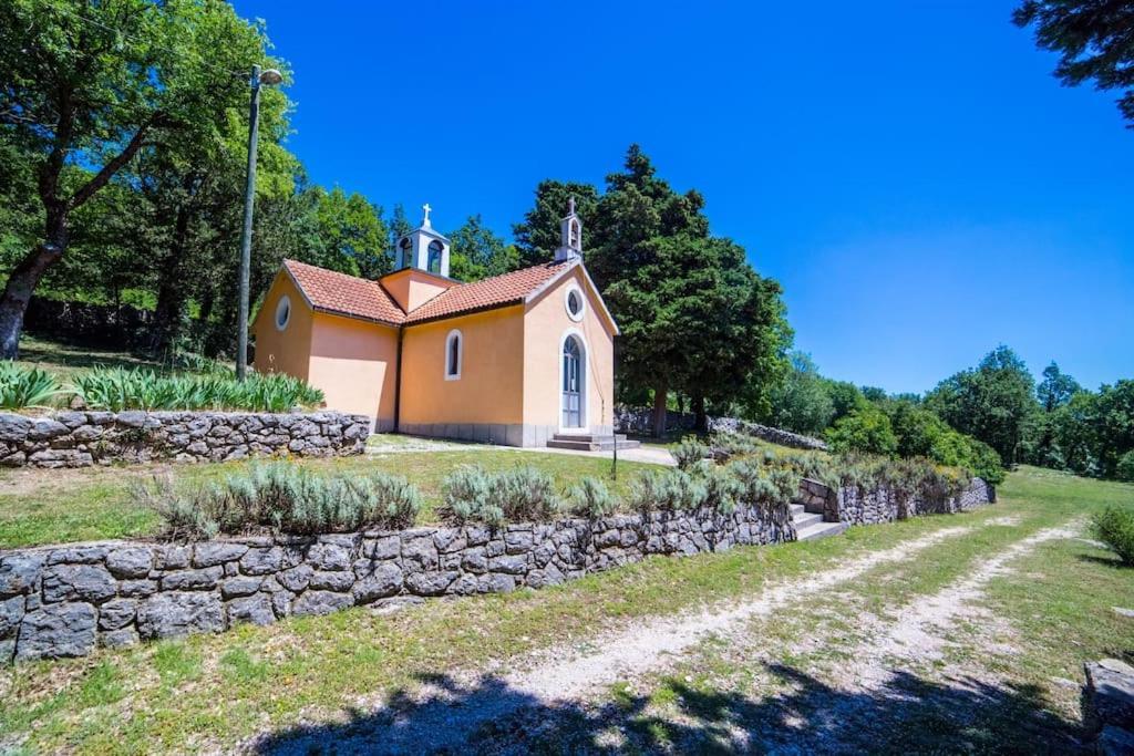 Three-Bedroom Villa With Private Pool Lovreć Kültér fotó